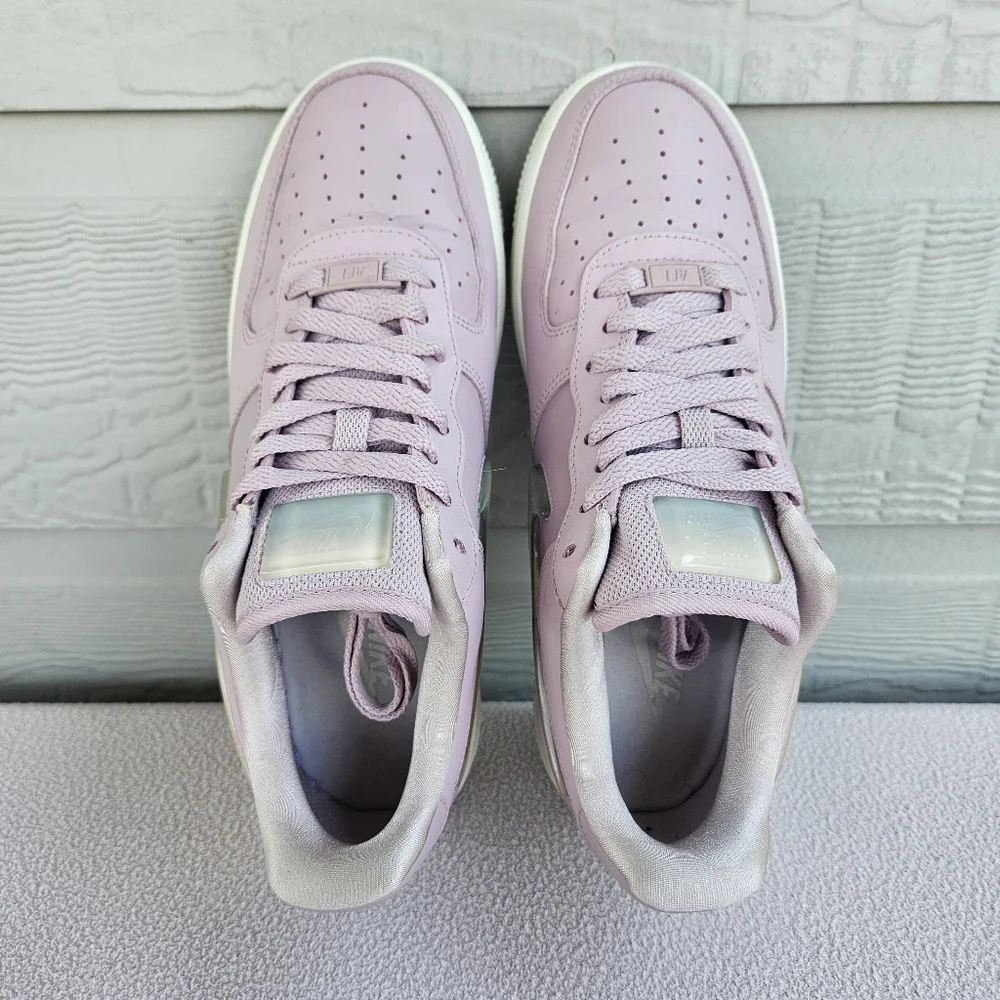 Nike Air Force 1 Low 07 SE PRM Women SZ 9 Jelly Jewel Plum Chalk AH6827-500